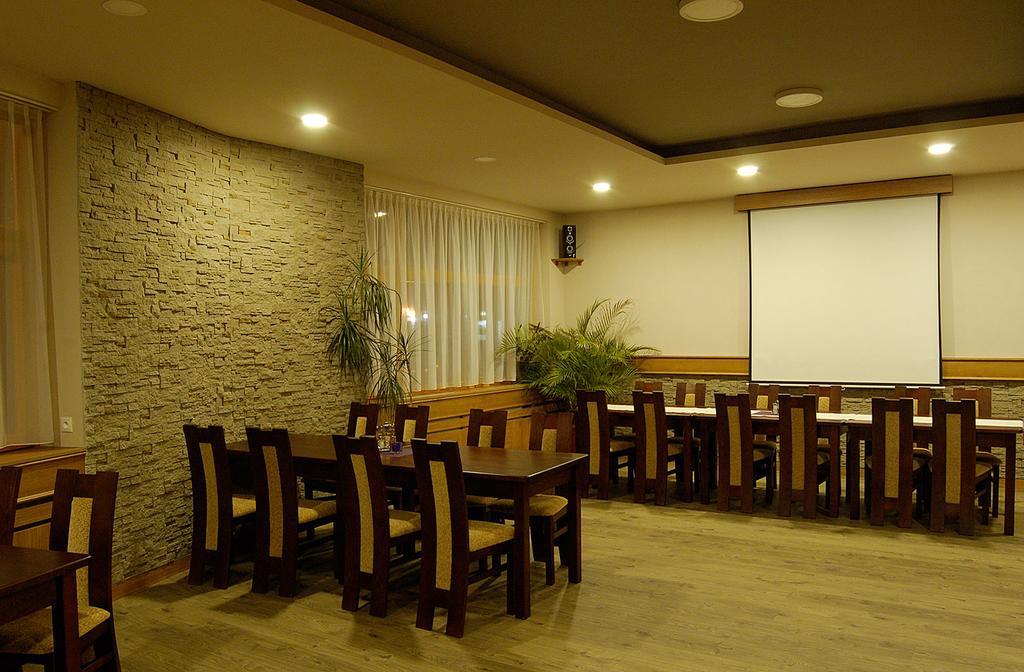Penzion Majak Banská Bystrica Extérieur photo