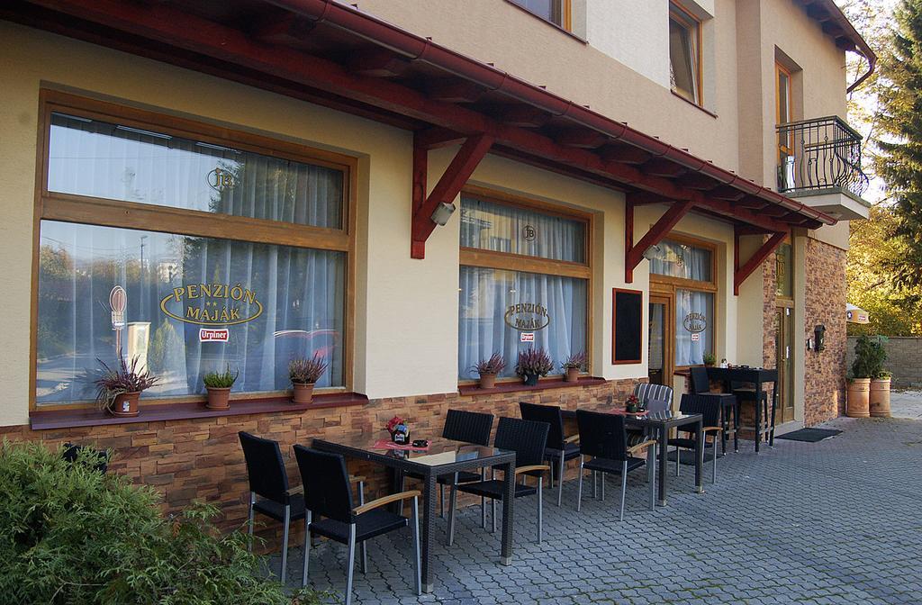 Penzion Majak Banská Bystrica Extérieur photo